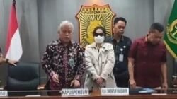 Press rilis tangkapan DPO Alnaura di Jakarta (Dok: Puspenkum