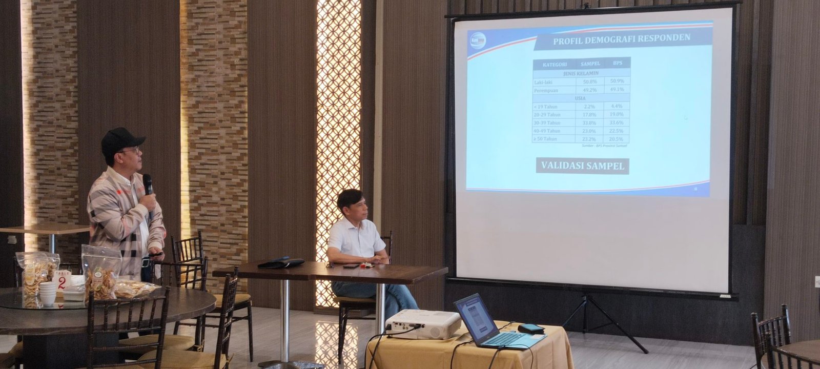 Veri Muklis Arifuzaman Founder Konsep Indonesia dalam paparannya pada Minggu (27/10/2024).