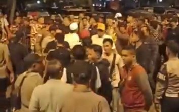 Foto video tangkapan layar saat ketegangan dan kericuhan simpatisan Cakada Muratara di Palembang