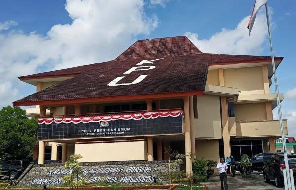 Gedung KPU Sumsel. (Foto : Halopos.id)