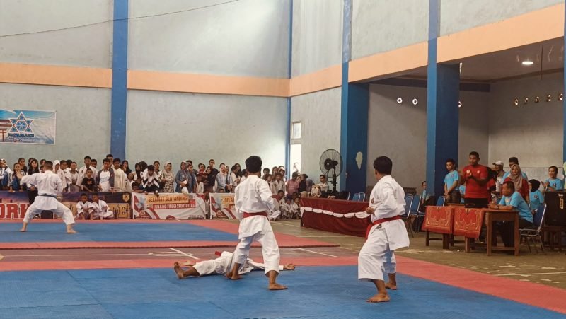 Pembukaan Gokasi Sumsel Cup 2024, Gashuku & Ujian DAN Nasional Gokasi Sumsel di Aula SONS Palembang, Jumat (1/11/2024). (Sumber foto halopos.id)