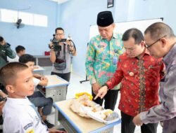 Komisi II DPR RI Tinjau Simulasi Program Makan Bergizi Gratis di Palembang