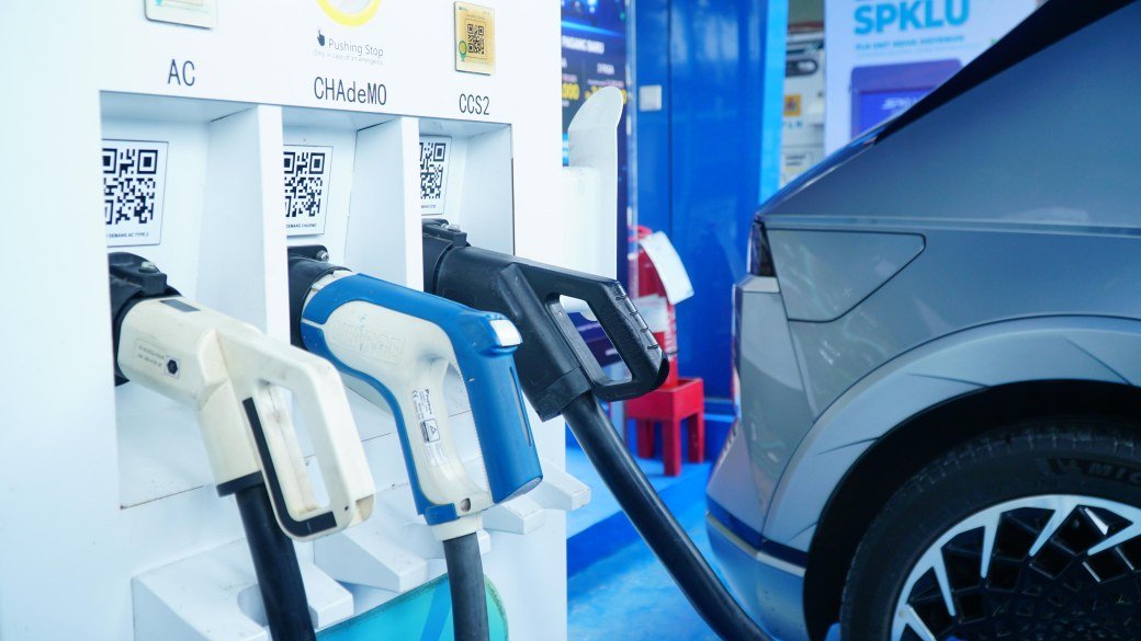 PLN UID S2JB Pastikan SPKLU Siap Layani Pemudik Nataru