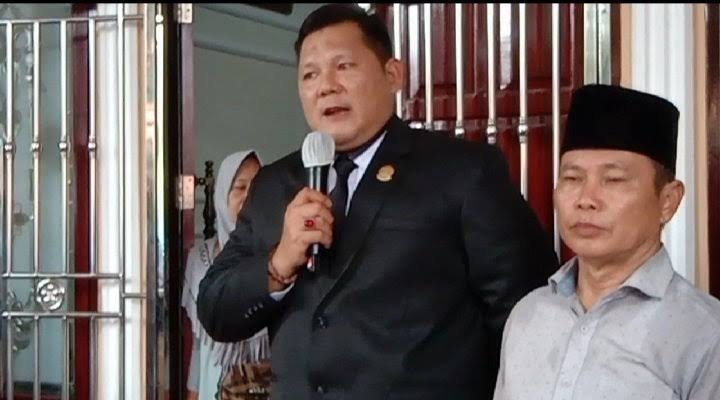 Anggota Komisi V DPRD Provinsi Sumatera Selatan, Firmansyah Hakim. (kiri) Foto: Mursalan)