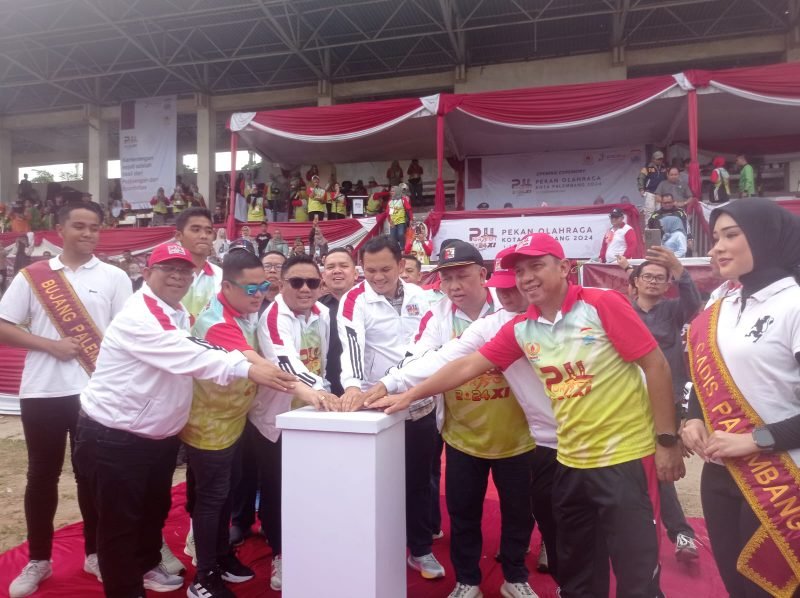 Pembukaan Pekan Olahraga Kota Palembang (Porkot) XI Tahun 2024 di Stadion Kamboja Palembang, Minggu (1/12/2024). Foto : Halopos.id