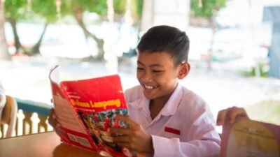 Ilustrasi anak sekolah sedang membaca (Foto : Humas PTBA)
