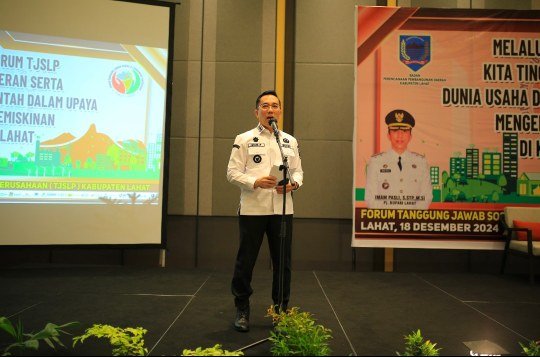 PT Bukit Asam Tbk (PTBA) berhasil meraih trofi Gold. (Foto : Humas PTBA)