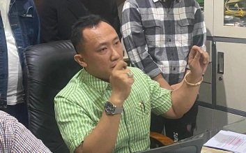 Redho Kuasa Hukum mahasiswa koas FK Unsr. (Foto : Adi Prayogo)