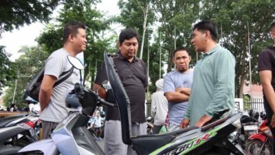 PLN Unit Induk Distribusi Sumatera Selatan, Jambi, dan Bengkulu (UID S2JB) bersama Dinas Pendidikan Provinsi Sumatera Selatan menggelar Pameran Inovasi dan Sosialisasi Modul Ajar Konversi Motor BBM ke Motor Listrik. (Foto: Heriyadi)