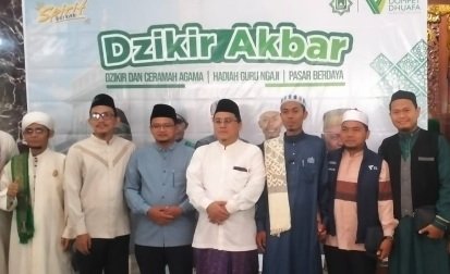 Kolaborasi Dompet Dhuafa dan Masjid Baiturrahman dalam Zikir Akbar dan Donasi Untuk Palestina. (Foto: Mursalan)