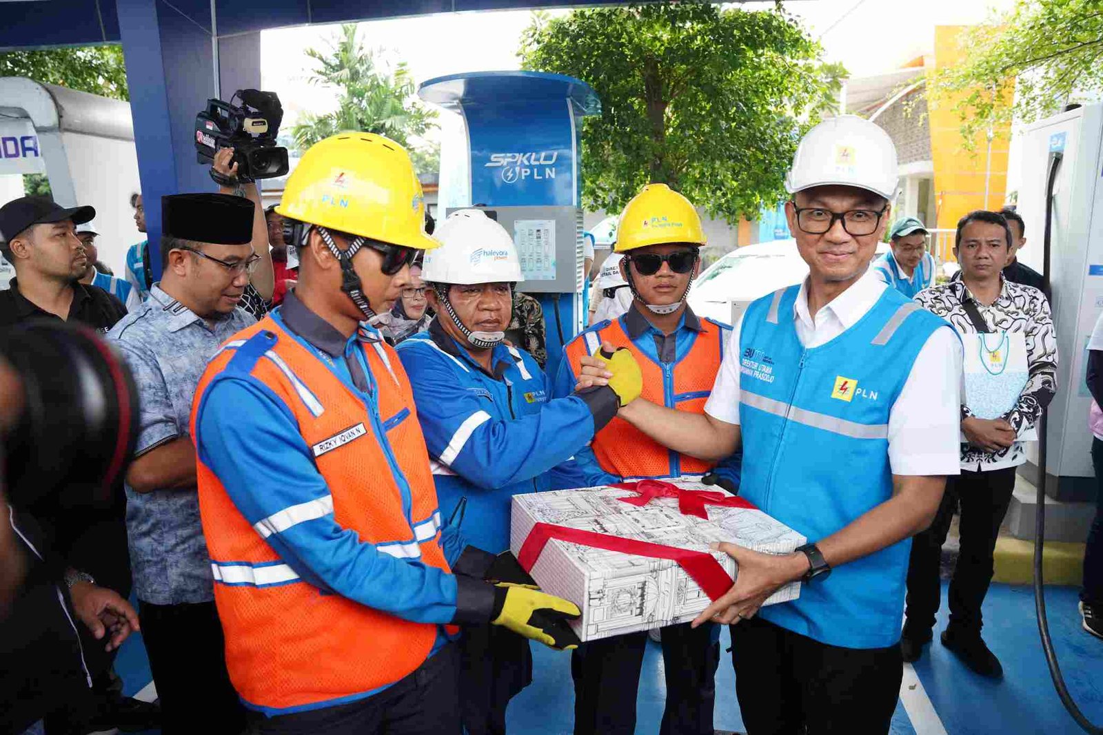 Transaksi SPKLU PLN Cetak Rekor Tertinggi, Naik Lebih 400 Persen. (Foto: Humas PLN)