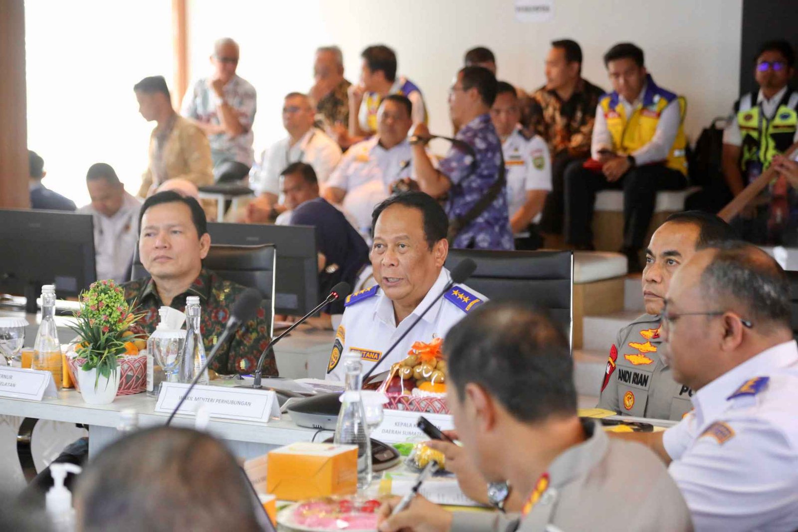 Pj Elen Setiadi Bersama Wamenhub RI Bahas Isu Strategis Transportasi di Sumsel. (Foto: Humas Pemprov Sumsel)