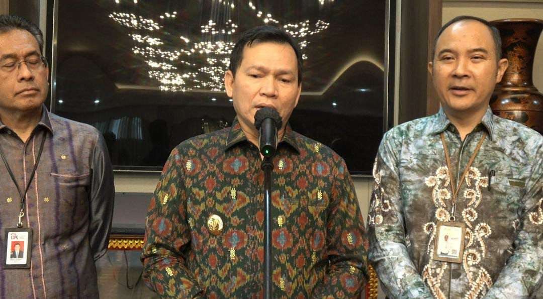 Pj Gubernur Sumsel Elen Setiadi (tengah).Foto: Mursalan