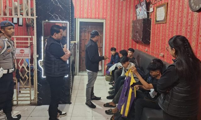 Polres Kabupaten Asahan saat Razia Ditempat Hiburan Malam. (Foto: S Butar)