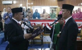 Ketua DPRD Empat Lawang Pimpin Paripurna Pelantikan PAW Isnaini Kasmir. (Foto: Humas DPRD Empat Lawang)