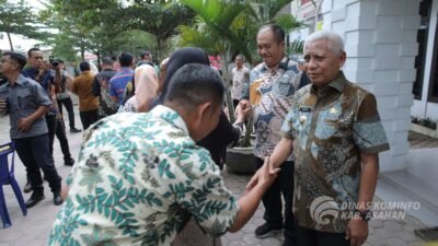 Bupati Asahan, H. Surya, B.Sc melakukan temu pamit dengan OPD, ASN dan honorer di Lingkungan Pemerintah Kabupaten Asahan. (Foto: Kominfo Asahan)