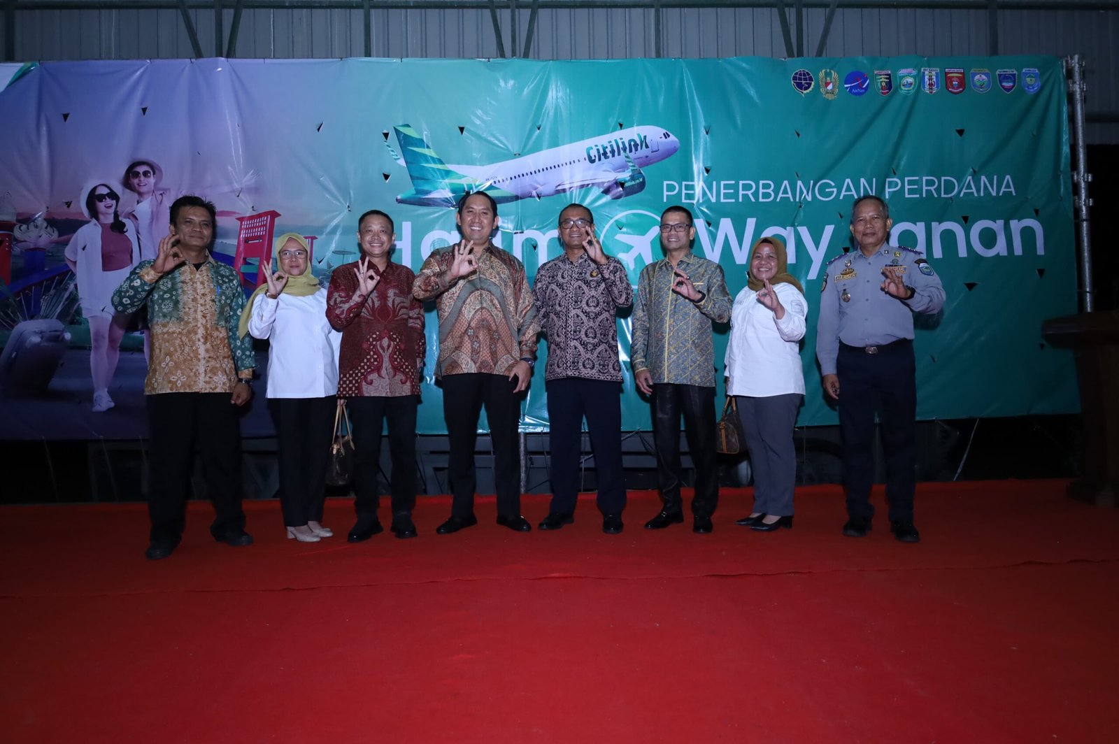 Bupati OKUS Hadiri Peresmian Rute Penerbangan HLP-WTX Way Kanan. (Foto: Kominfo OKU Selatan)