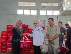 Netta Indian Serahkan Bantuan Untuk Masyarakat Terdampak Banjir