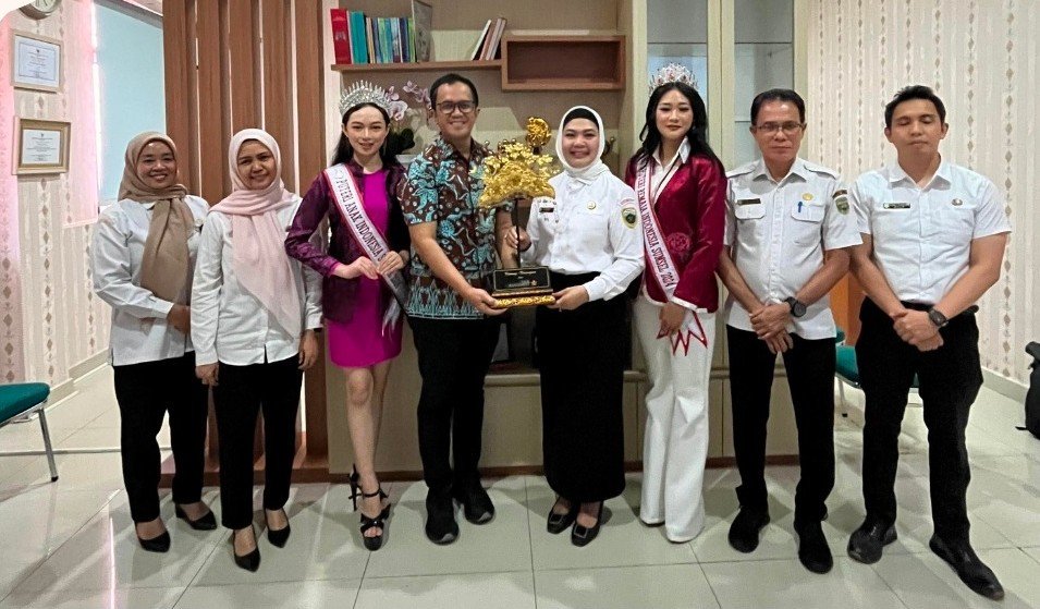 Kepala Dinas Pemberdayaan Perempuan dan Perlindungan Anak (DP3A) Provinsi Sumatera Selatan (Sumsel), Ibu Fitriana, S.Sos., M.Si., menerima audiensi dari Regional Director State Management, Bimbo Titaley