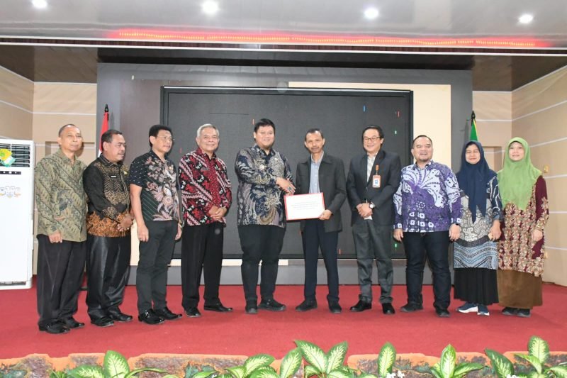 Sekda Banyuasin Buka Sosialisasi Penerimaan Mahasiswa Baru Polsri Kampus Banyuasin Tahun 2025.(Foto: Kominfo Banyuasin)