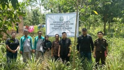 Kejari Muara Enim Sita Sebidang Tanah Milik Kades Tanjung Medang