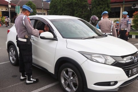 Personil Propam Polresta Sleman saat gelar Operasi Gaktibplin . (Foto : Polresta Sleman)