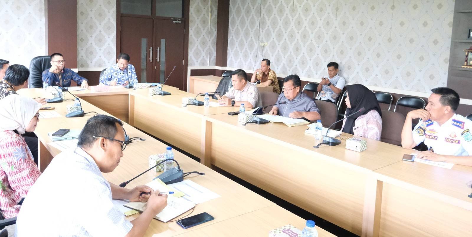 Sekda OKUS Pimpin Rakor Perlindungan BPJS Ketenagakerjaan