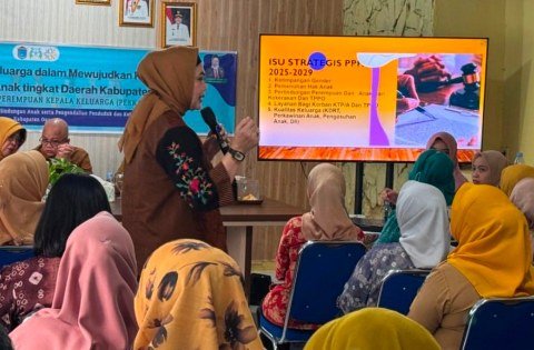 Kepala Dinas Pemberdayaan Perempuan dan Perlindungan Anak (PPPAPPKB) Provinsi Sumatera Selatan, Ibu Fitriana, S.Sos, M.Si, hadir sebagai narasumber. (Foto: Tangkap Layar IG Dinas PPPA Sumsel)