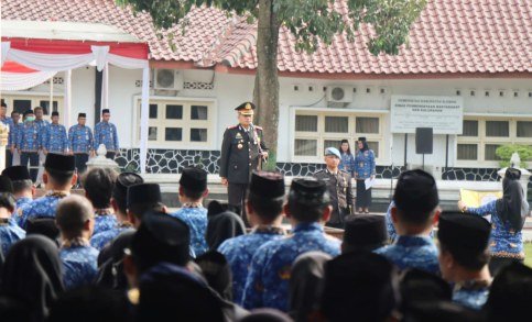 Kapolresta Sleman Kombes Pol. Edy Setyanto Erning Wibowo, pimpin upacara Hari Kesadaran Nasional di lapangan Pemda Sleman. (Foto : Polresta Sleman)