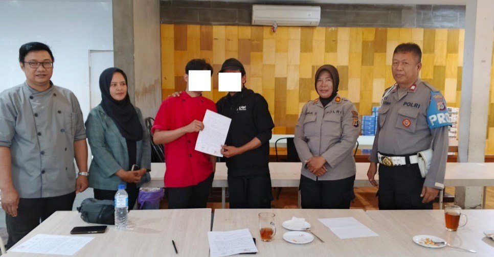 Polsek Mergangsan saat melakukan mediasi terhadap kasus pencurian uang di rumah makan. (Foto : Polsek Mergangsan)