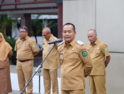 Perdana Pimpin Apel Pagi, Wakil Bupati Rohman Minta ASN Terus Tingkatkan Pelayanan dan Kedisiplinan