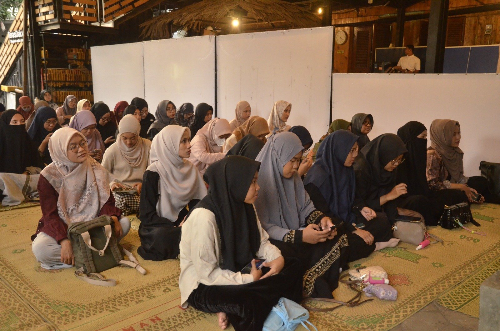 Kajian Teras Dakwah diikuti oleh pemuda pemudi. (Foto : Pemko Yogya)