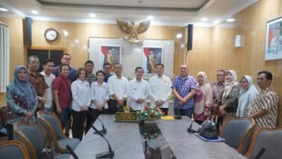 Wali Kota Ratu Dewa menerima audiensi dari Pengurus Kamar Dagang dan Industri (Kadin) Kota Palembang