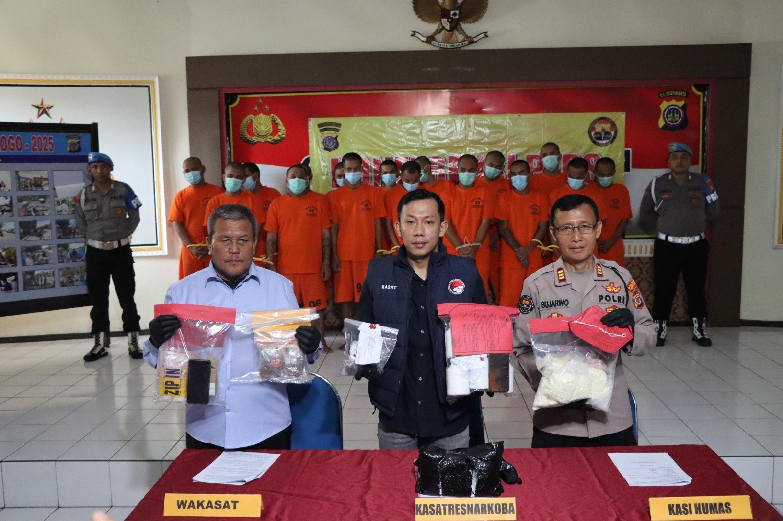 Satresnarkoba Polresta Yogyakarta Ungkap 17 Kasus Narkoba dengan 19 Tersangka dalam Kurun Waktu Satu Setengah Bulan. (Foto : Polresta Yogyakarta)