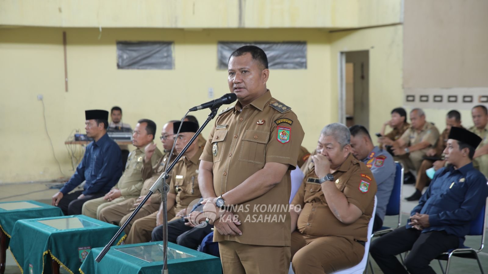 Pemkab Asahan Menyerahkan Bantuan Beras Kepada 1000 Kaum Dhuafa