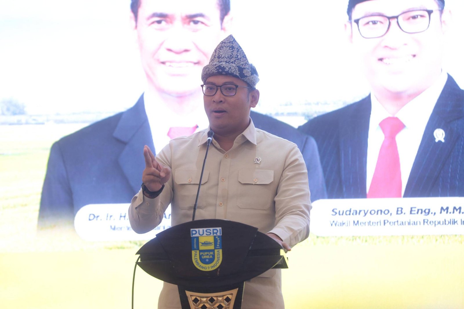 Menteri Pertanian (Mentan) Republik Indonesia (RI)  Andi Amran Sulaiman