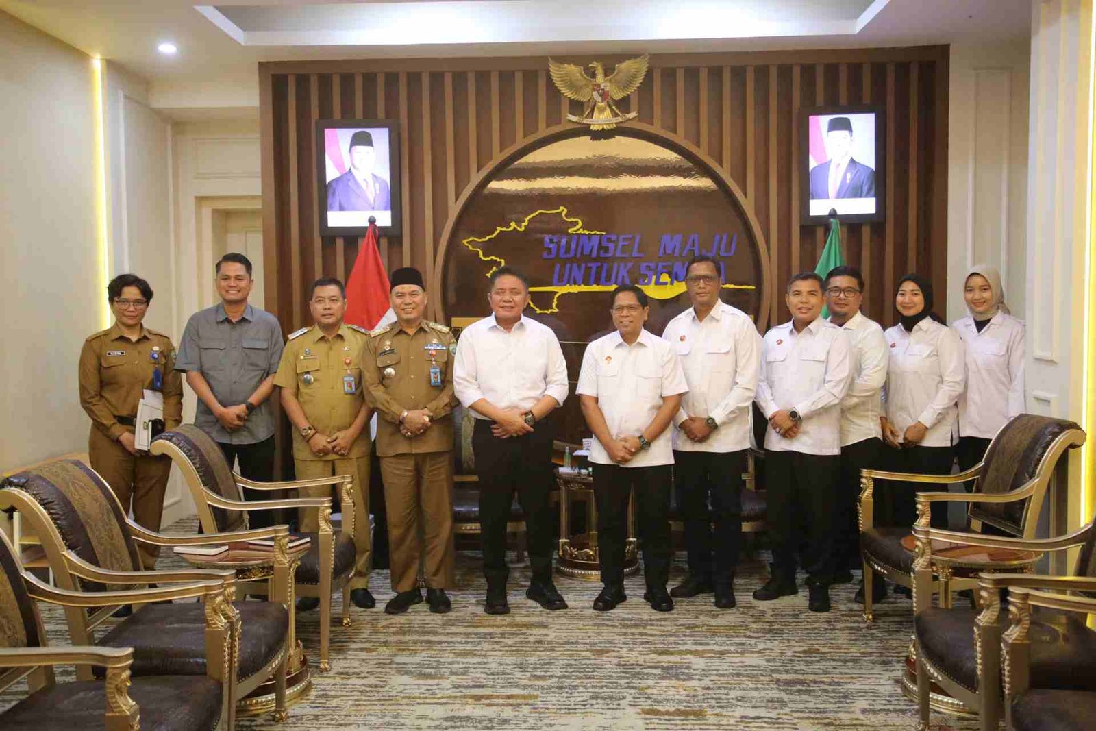 Gubernur Sumsel H. Herman Deru melanjutkan agenda kerjanya menerima audiensi Kepala Badan Intelijen Negara Daerah (Kabinda) Sumsel beserta rombongan