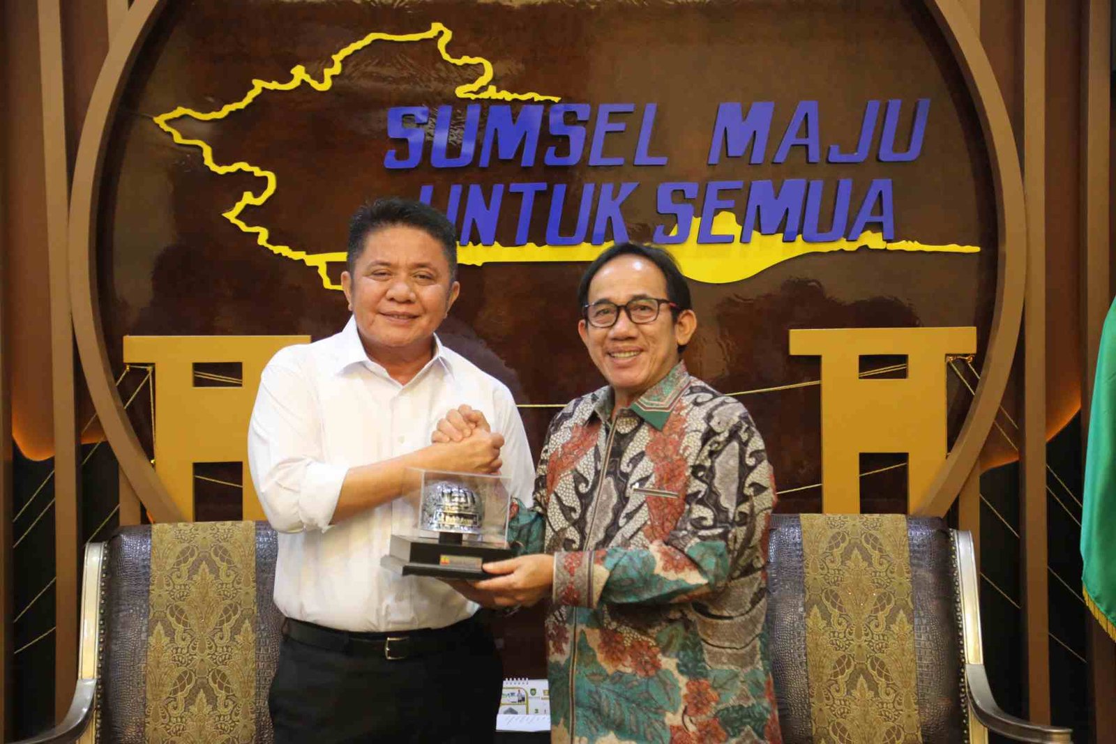 Gubernur Sumatera Selatan (Sumsel) Herman Deru menerima audiensi sekaligus silaturahmi Direktur Utama PT. Bukit Asam (PTBA), Arsal Ismail