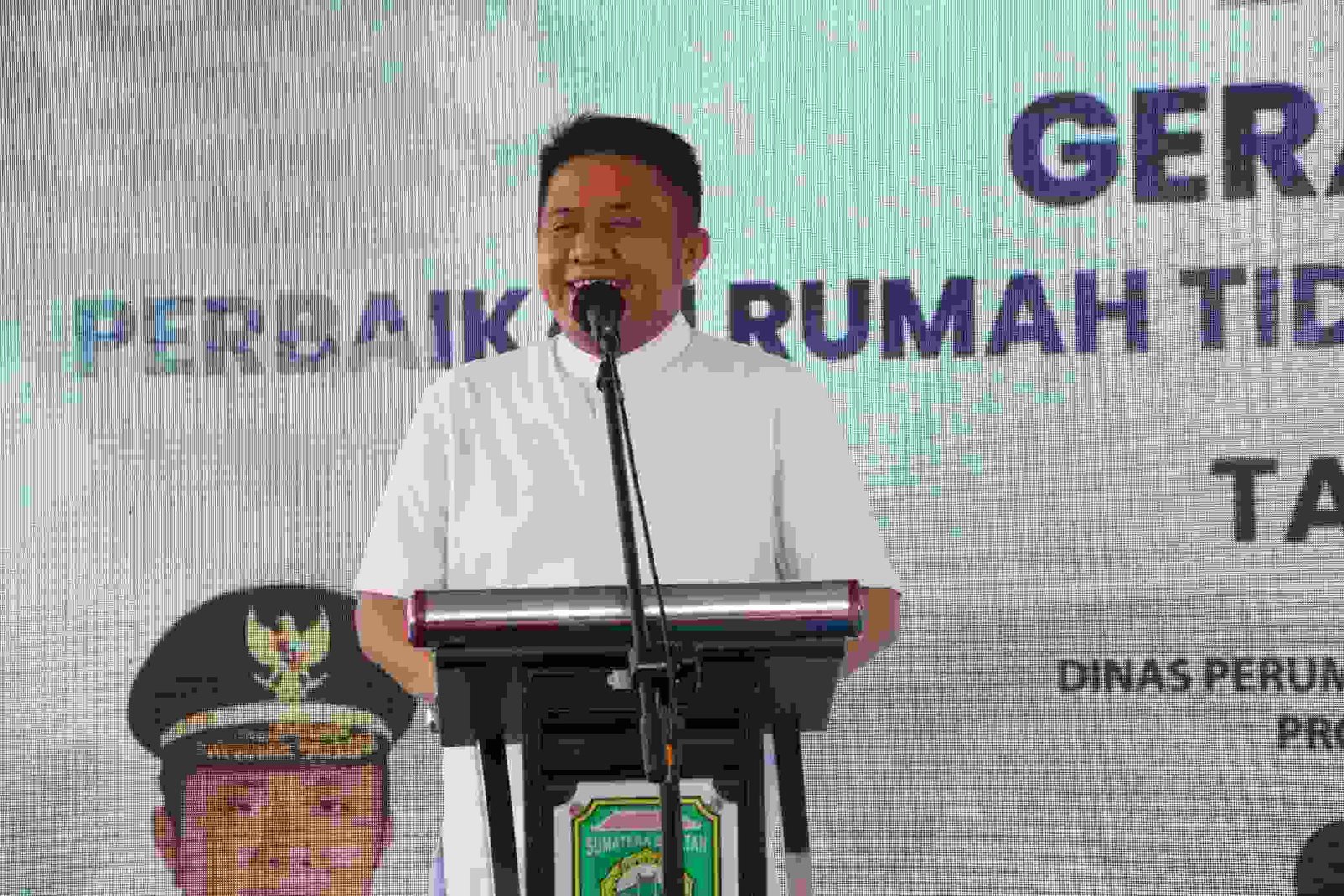 Gubernur Sumatera Selatan (Sumsel) H Herman Deru