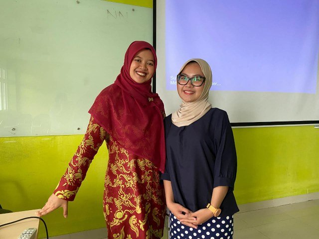 Alfi Rahmawati, S.K.Pm., M.Si yang Inspirasi dalam Dunia Akademik dan Kehidupan Keluarga