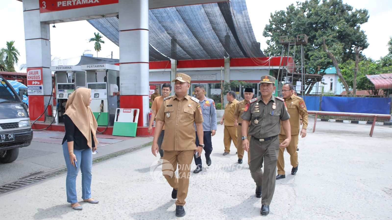 Wakil Bupati Asahan Rianto melaksanakan infeksi mendadak bahan bakar minyak (BBM) yang berada di SPBU simpang Tanjung Alam