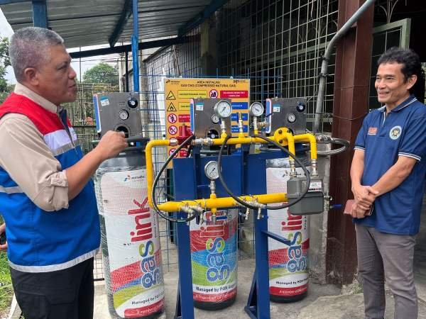 Penyaluran gas bumi oleh anak usaha Subholding Gas Pertamina ke salah satu dapur MBG di Kota Bogor.