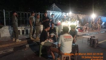 Penertiban street coffee Kotabaru, Jogja, Minggu (23/3/2025). Foto: dok Satpol PP Jogja