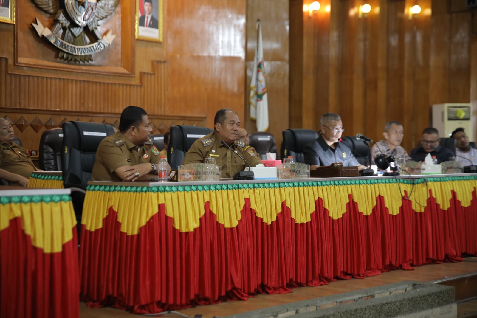 Bupati Asahan pada saat Rapat Paripurna DPRD Asahan