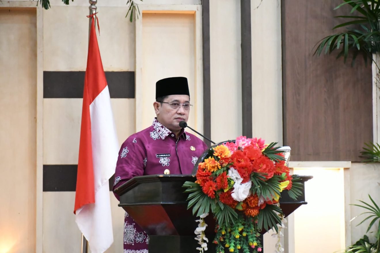 Bupati Banyuasin Askolani saat membacakan LKPJ TA 2024