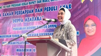 Kadis DPPPA Sumsel, Fitriana saat memberikan kata sambutan acara launching program Desa Ramah Perempuan dan Peduli Anak MEMBARA
