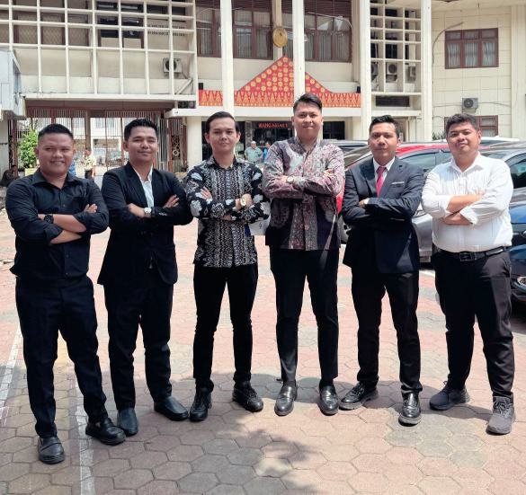 Tim hukum Sakahira Lawfirm