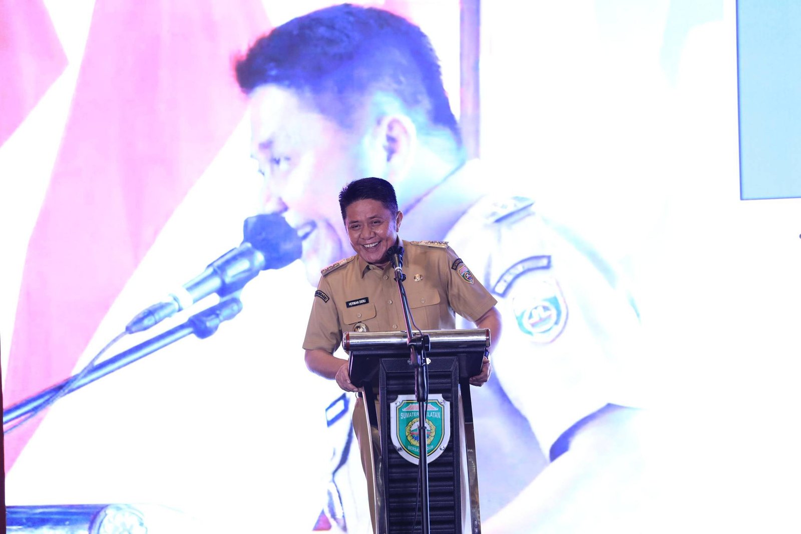 Gubernur Sumatera Selatan (Sumsel) H. Herman Deru