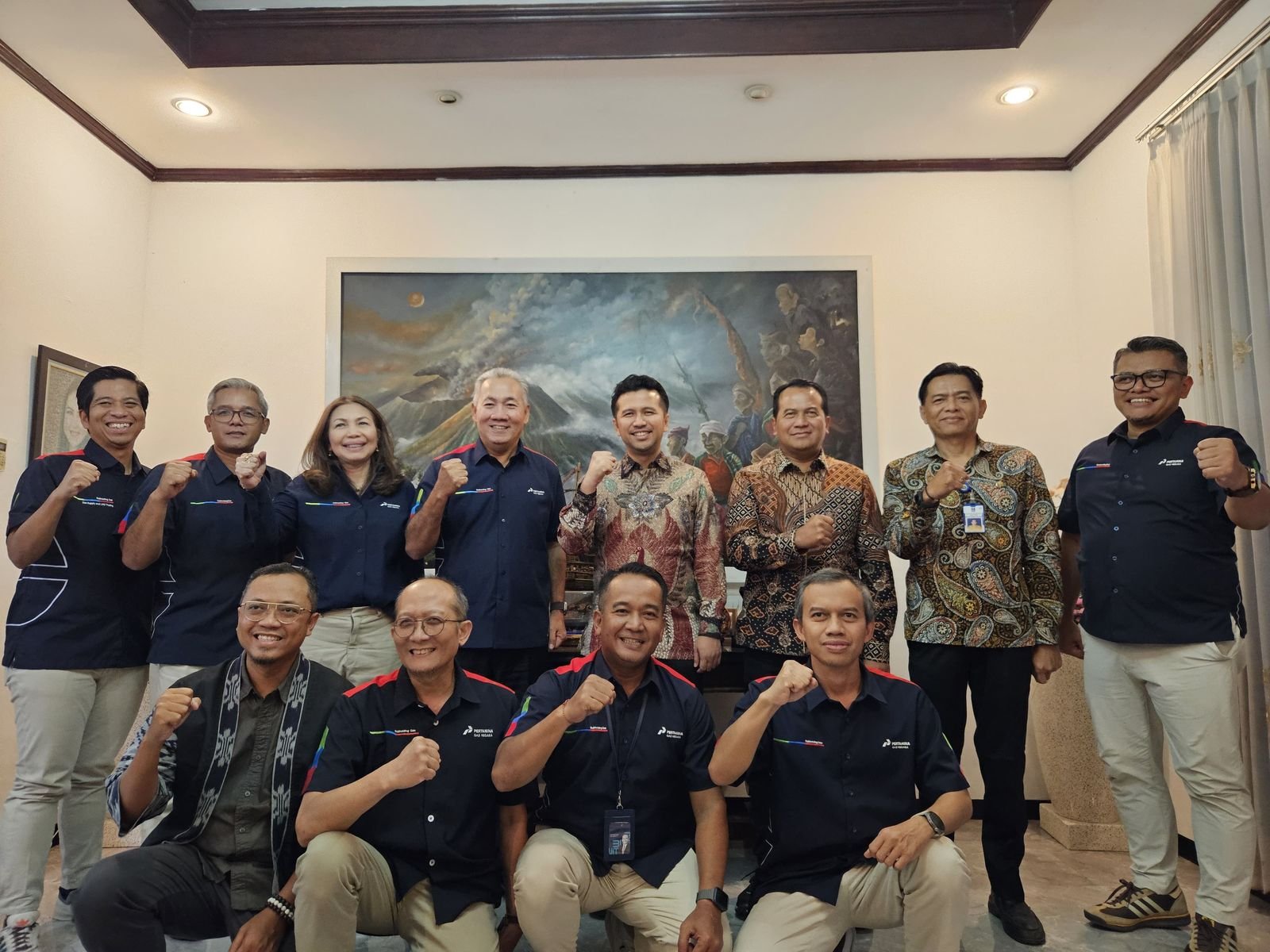 Direktur Utama PGN, Arief S. Handoko didampingi Direktur Komersial PGN Ratih Esti Prihatini beserta jajaran bersilaturahmi ke Wakil Gubernur Jawa Timur Emil Elestianto Dardak di Surabaya pada Kamis, (8/5/2025)