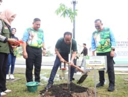 Cegah Bencana Hidrometeorologis, Wagub Cik Ujang Dorong Gerakan Tanam Pohon